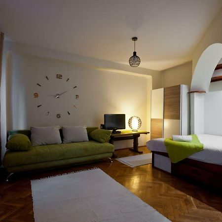 Green Apartment Budapest Ngoại thất bức ảnh